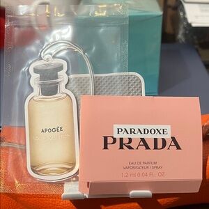Louis Vuitton Apogée Car / closet Freshener & Prada Parfum Sample set